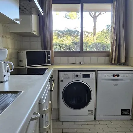 Le Chateau De La Pinede - Debut Cap D'antibes - Garden Flat, Swimming Pool, Tennis Appartement