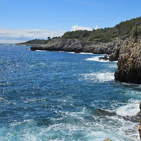 Le Chateau De La Pinede - Debut Cap D'antibes - Garden Flat, Swimming Pool, Tennis *