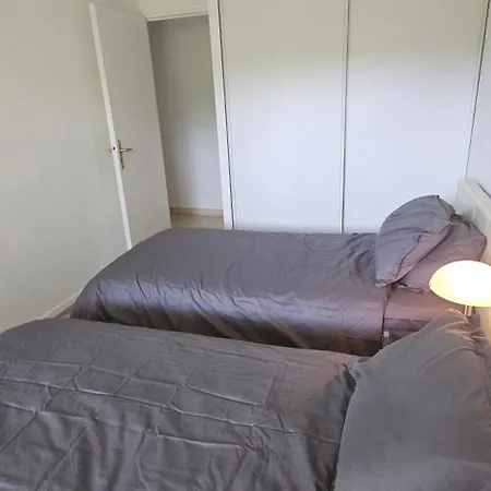 Le Chateau De La Pinede - Debut Cap D'antibes - Garden Flat, Swimming Pool, Tennis Appartement *